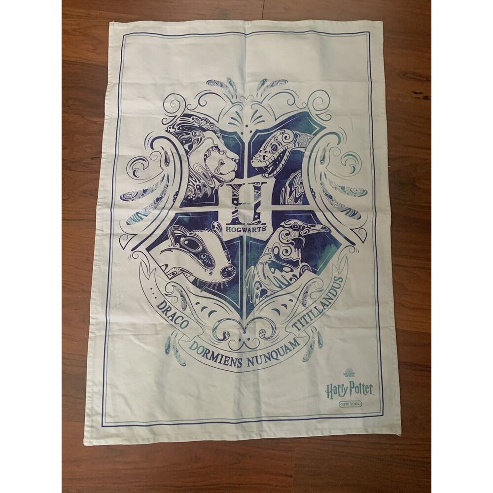 The Wizarding World Of Harry Potter New York Water Elements Banner 27”x 19”